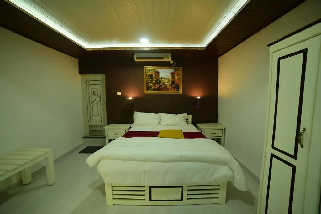 Yaz Travel Inn Alappuzha 0*,  Índia